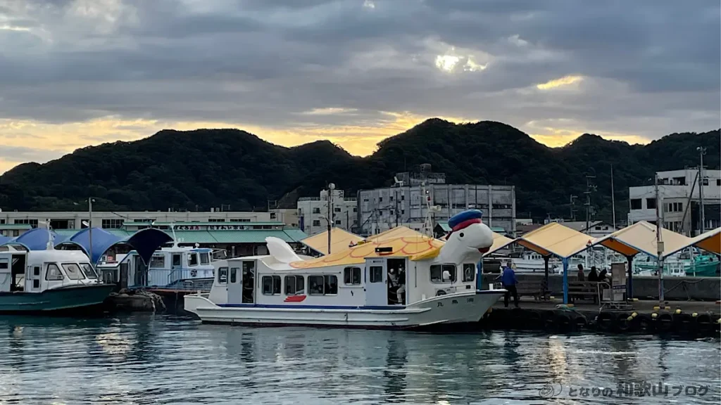 ホテル浦島の専用船でホテルは向かいます。